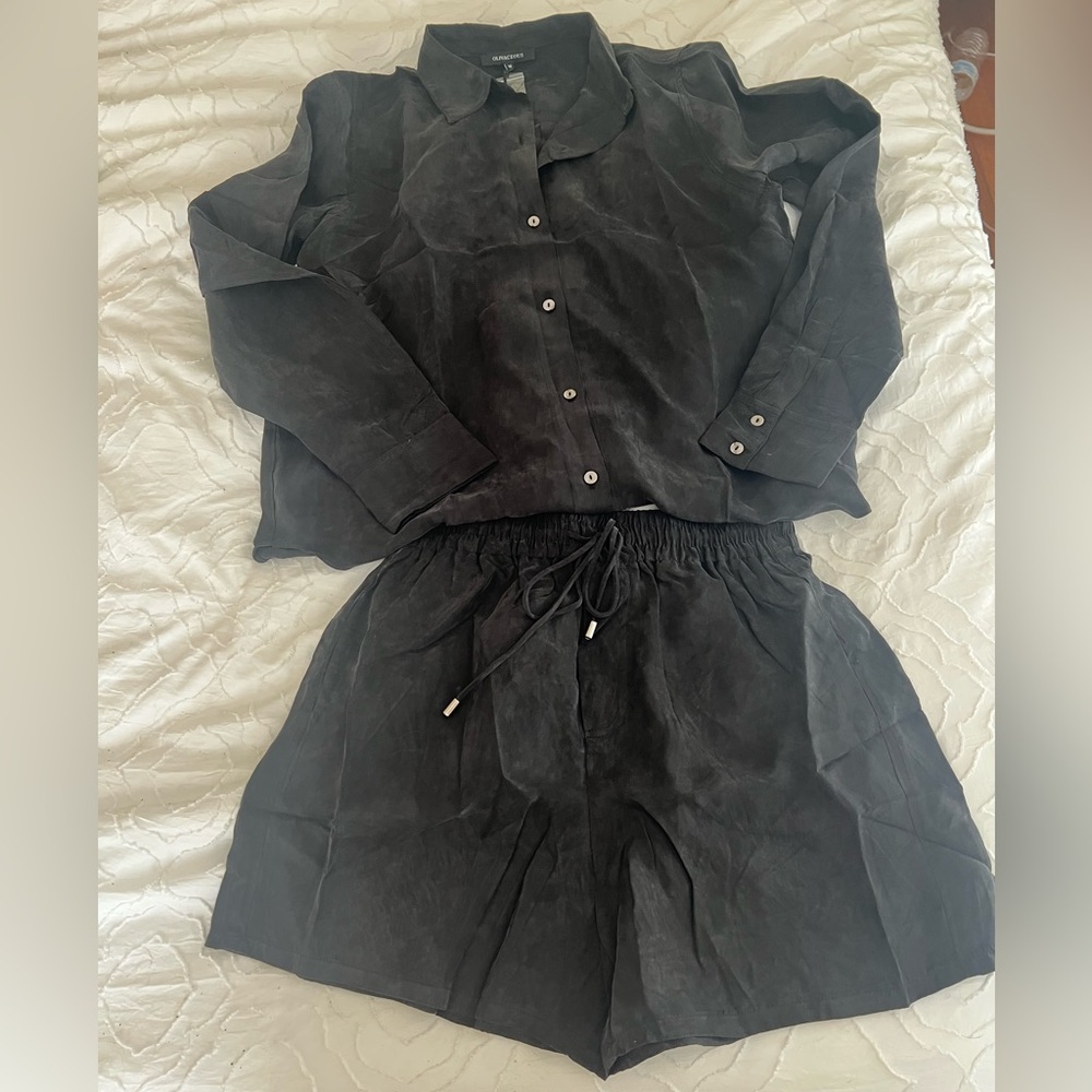 Olivaceous Classic Black Set - Button front top and shorts